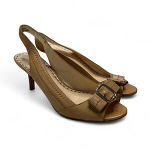 Tan leather Miranda Coach slingback heels with buckle detail size 7 Y2K 2000s